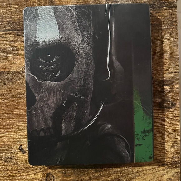 New Call of Duty MW Steelcase - Picture 1 of 3